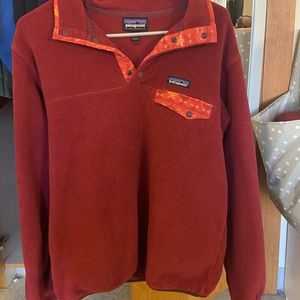 maroon patagonia synchilla